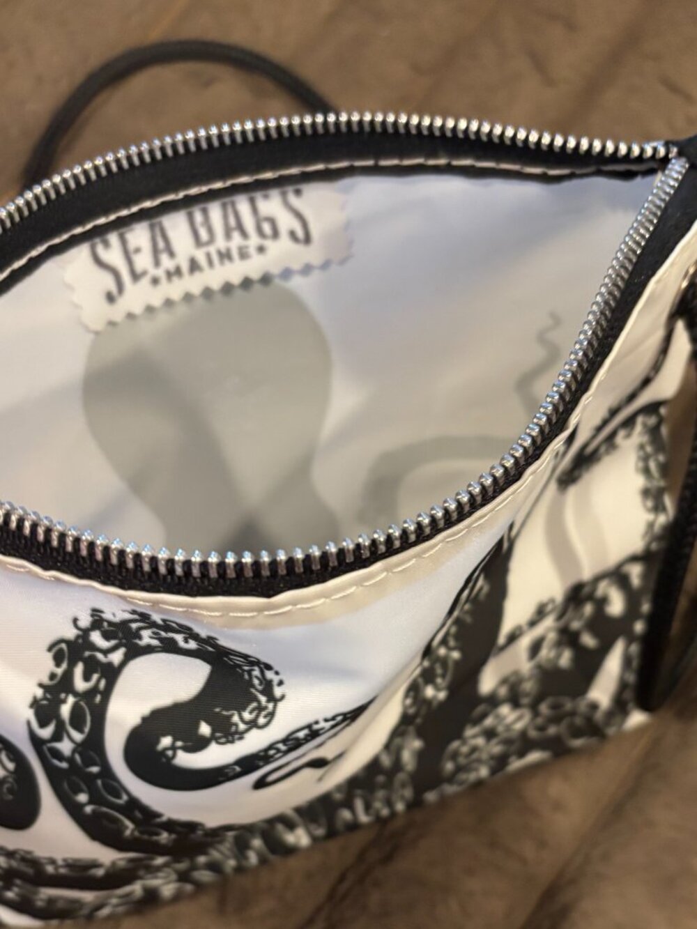 Sea Bags Maine Crossbody Bag - Picture 4 of 5
